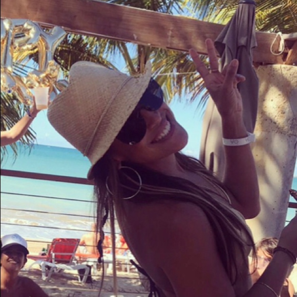 Meet your Posher, Camille